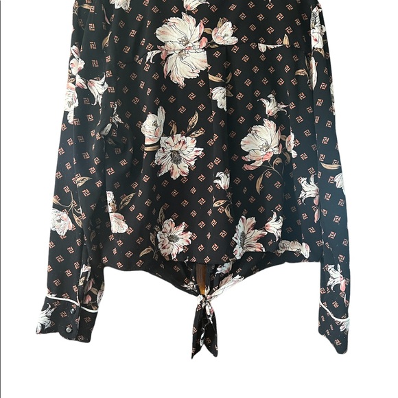 Gypsies & Moondust button up Shirt - Picture 2 of 3